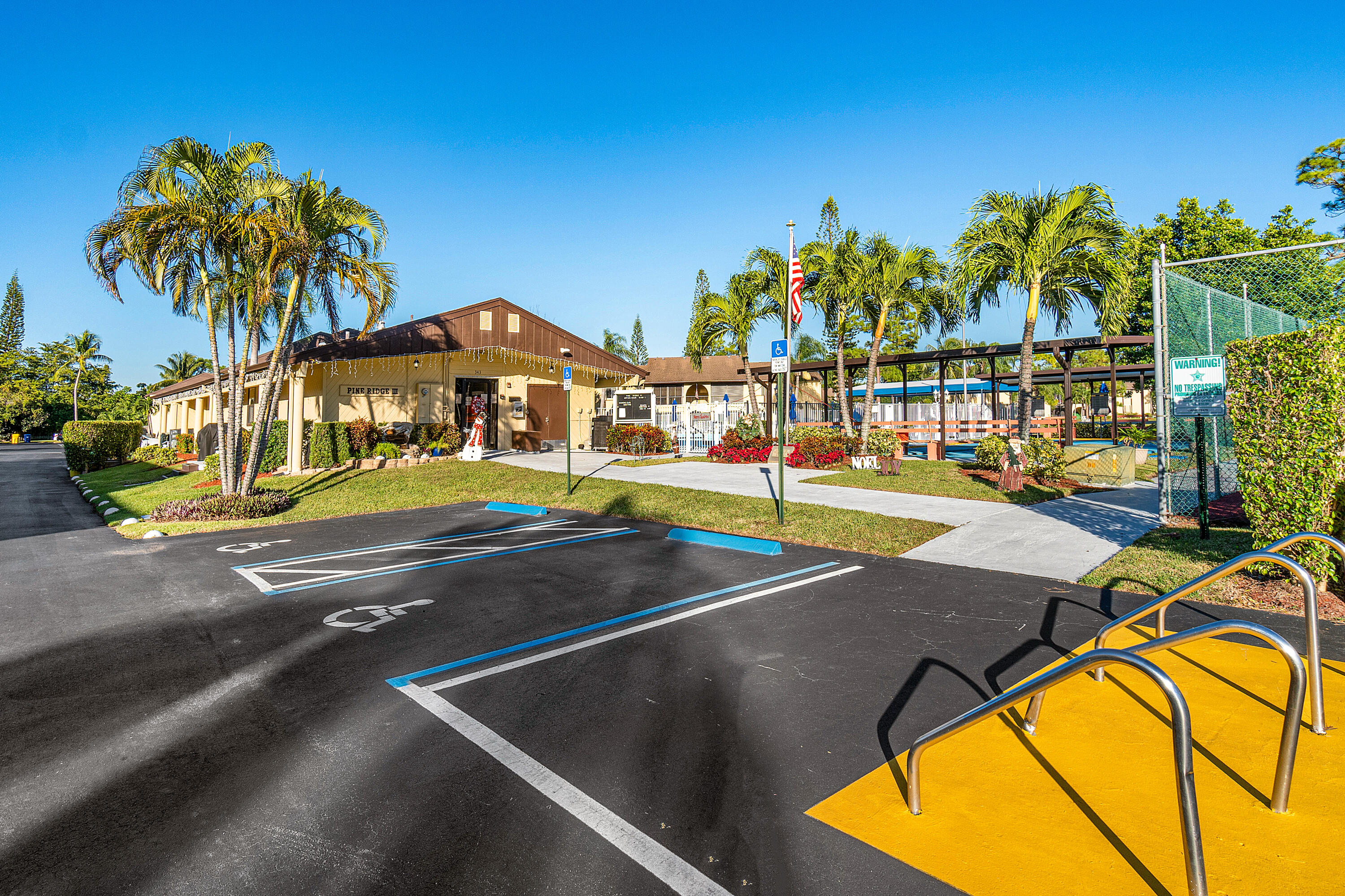 302 Knotty Pine Circle A-2