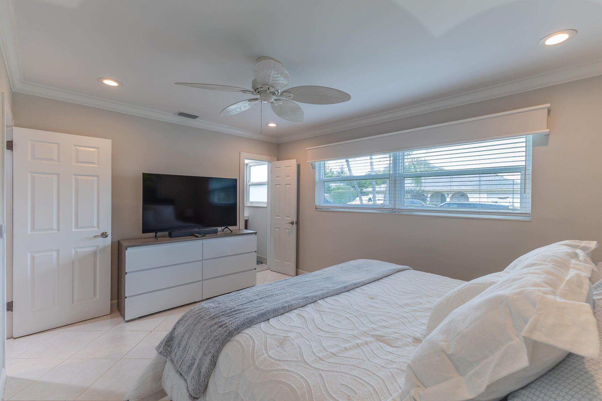 498 NE 47th Street