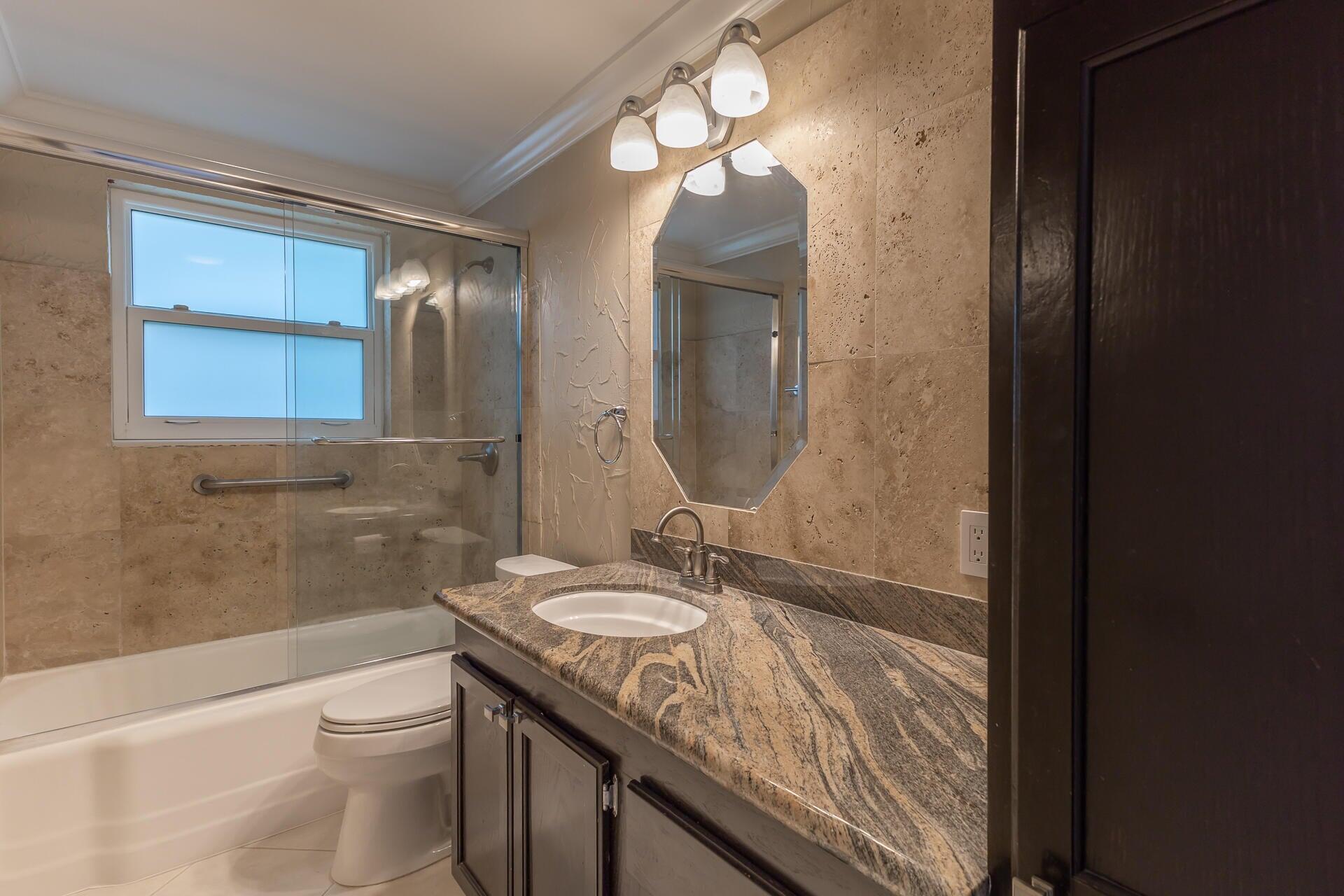 498 NE 47th Street