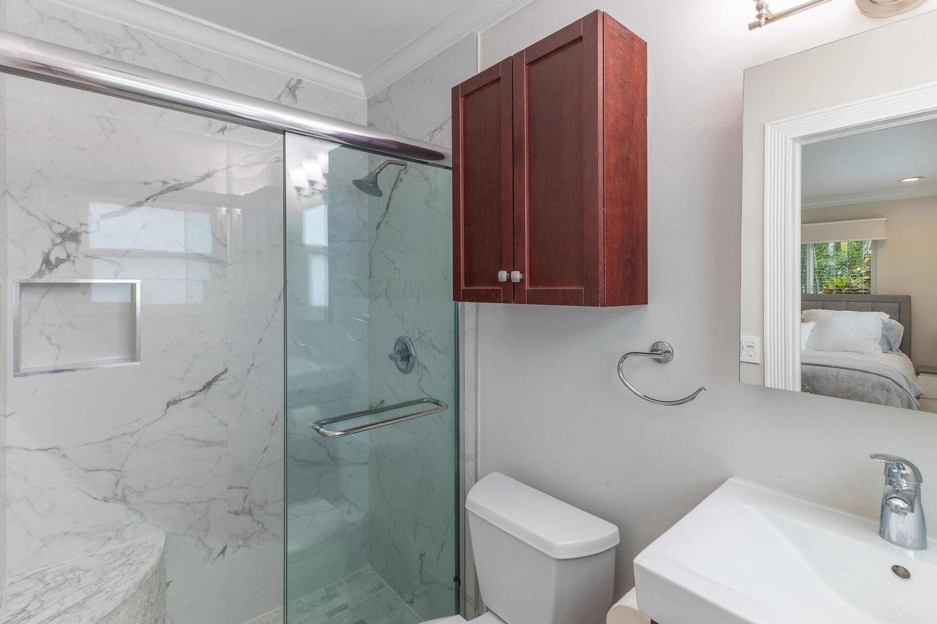 498 NE 47th Street