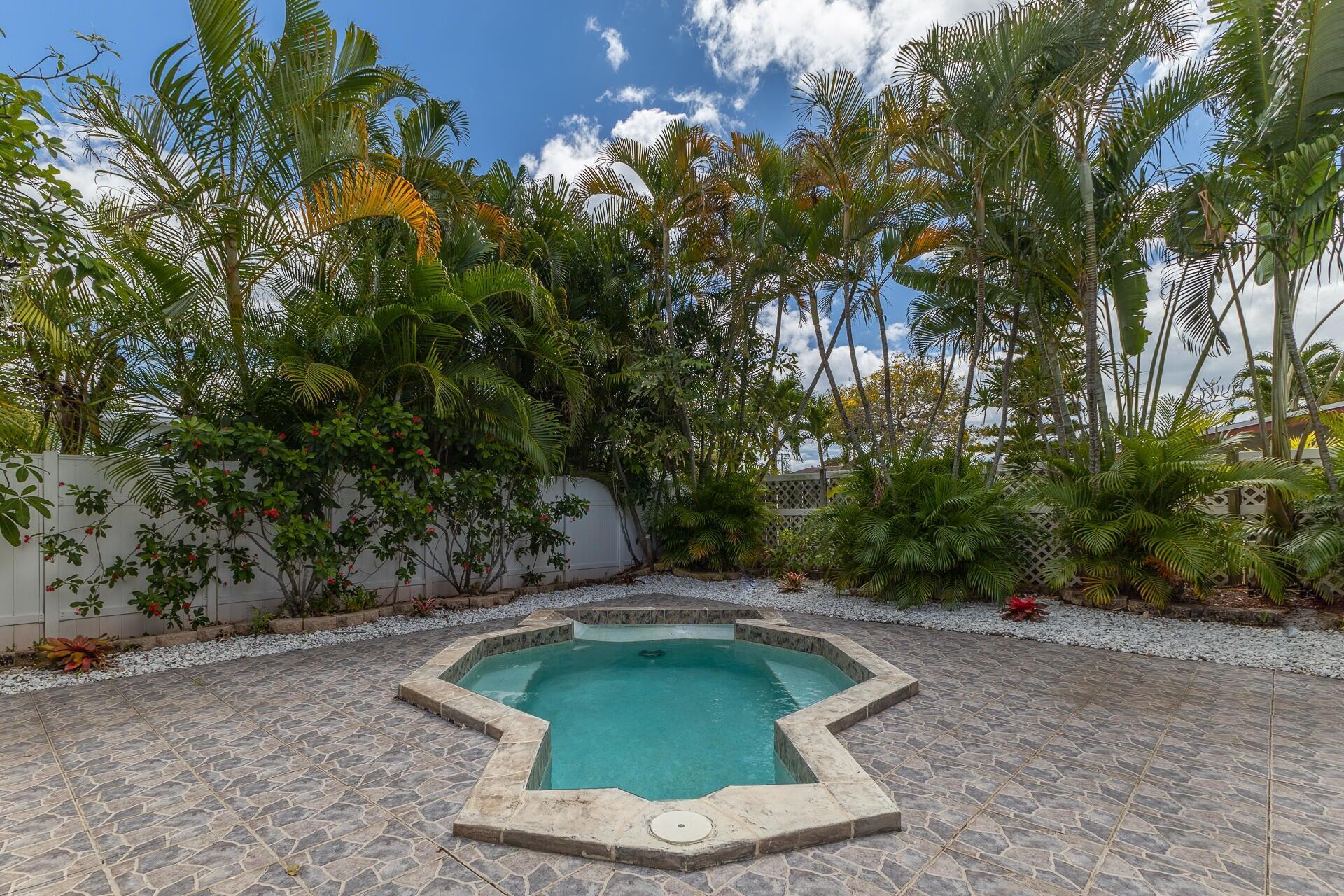 498 NE 47th Street