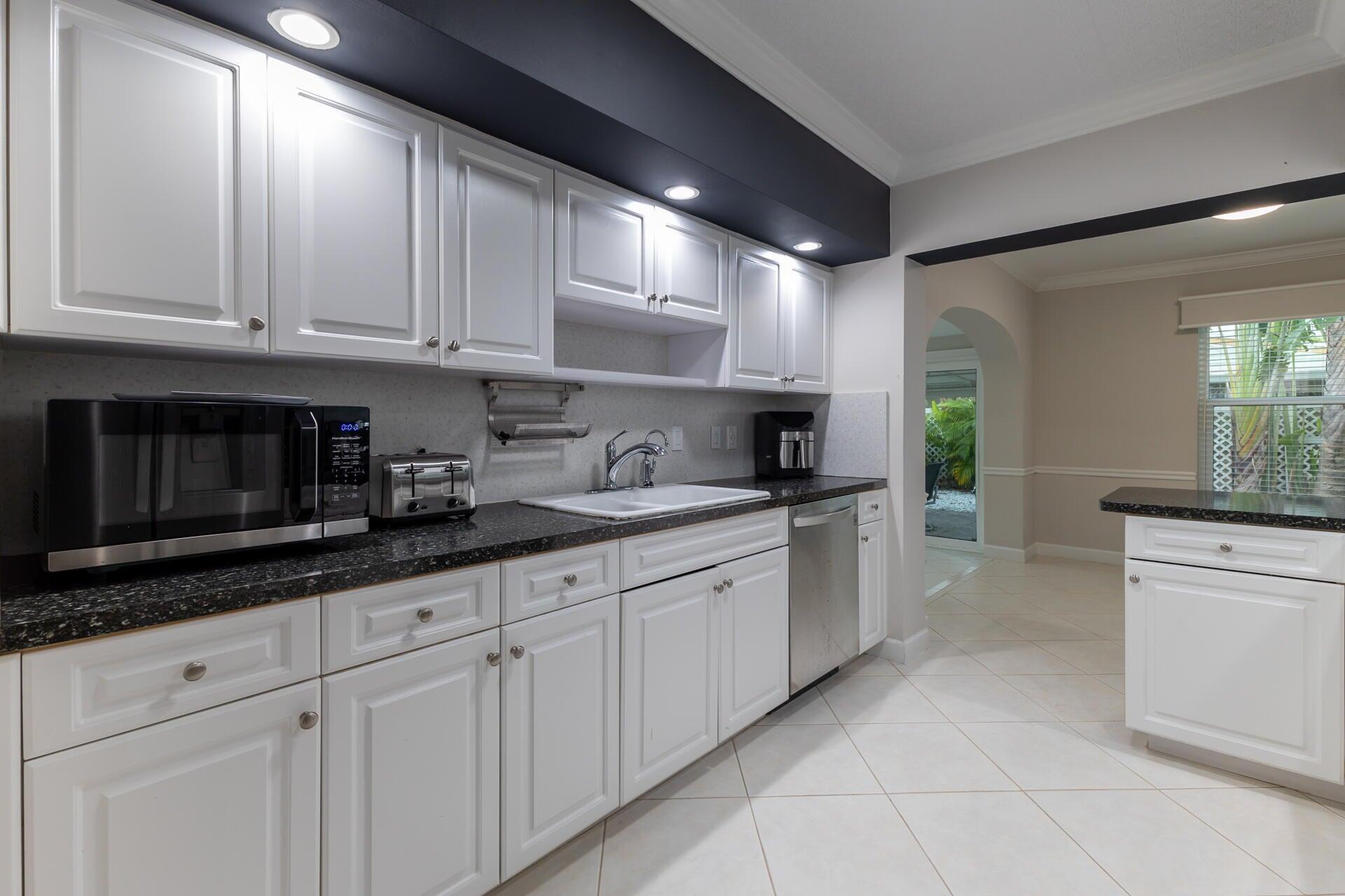 498 NE 47th Street
