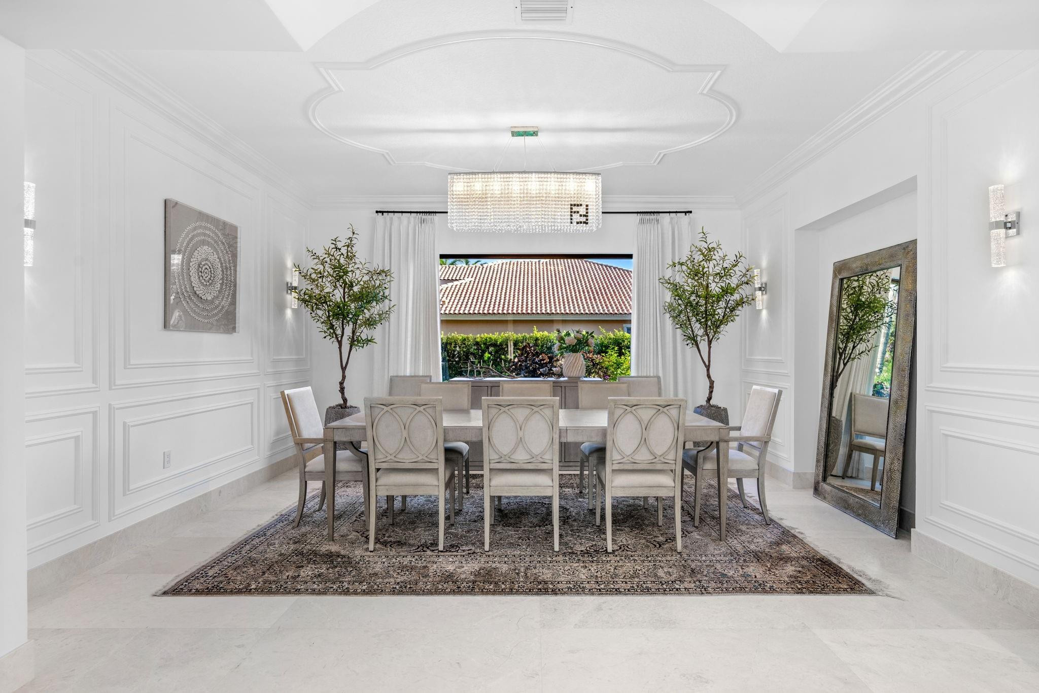 3747 Saratoga Lane