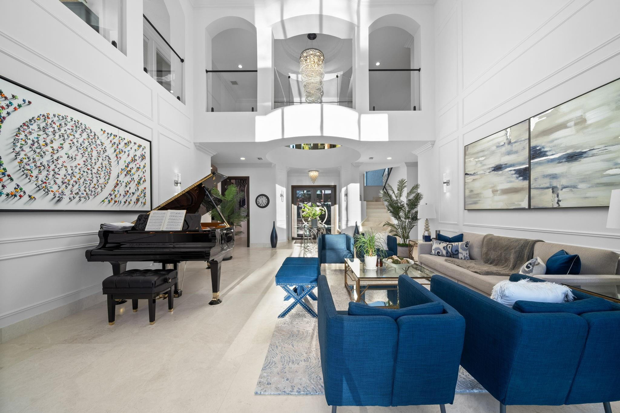 3747 Saratoga Lane