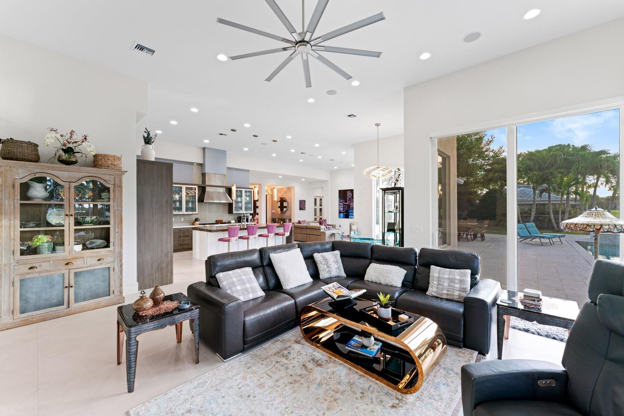 4689 Tree Fern Drive