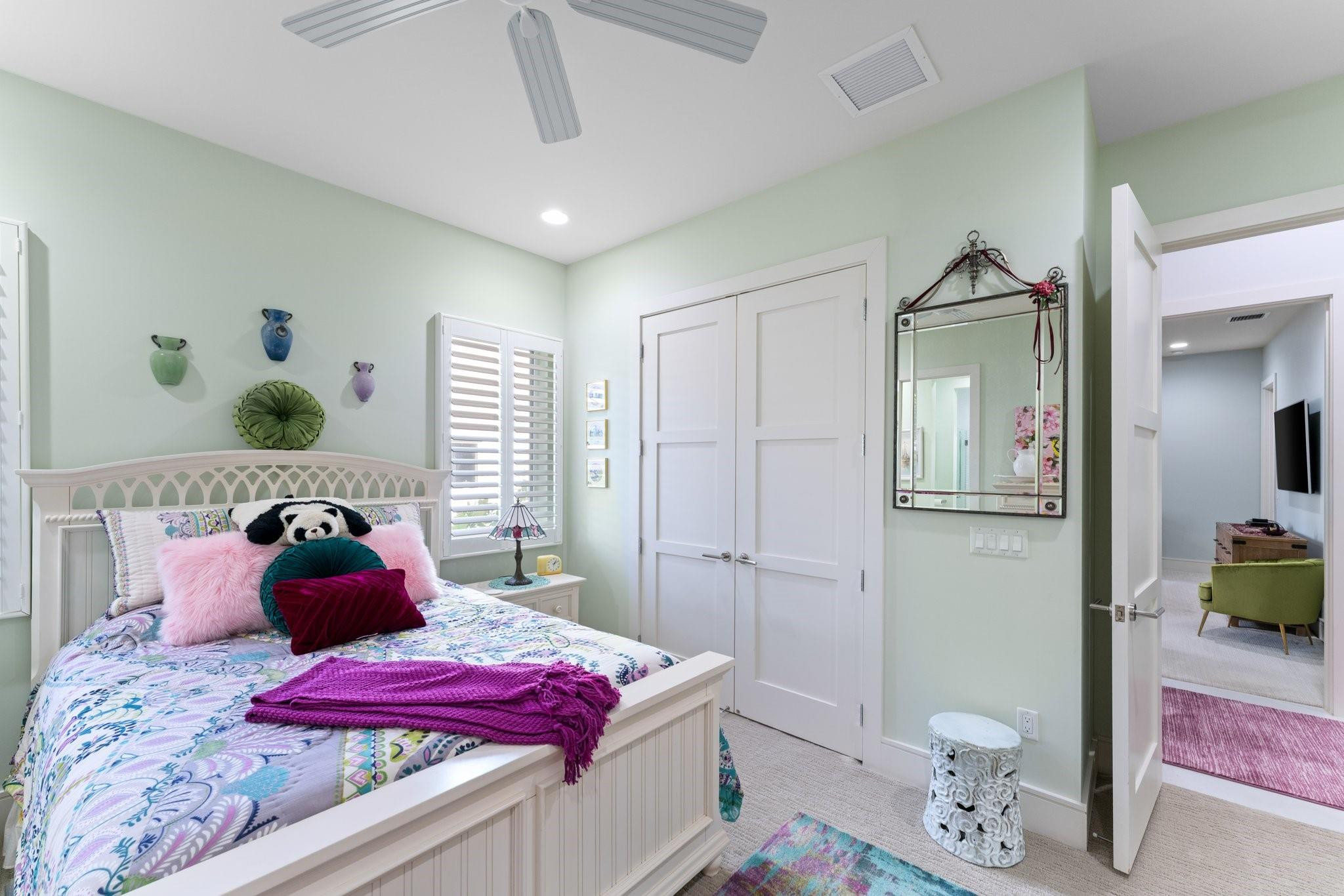 4689 Tree Fern Drive