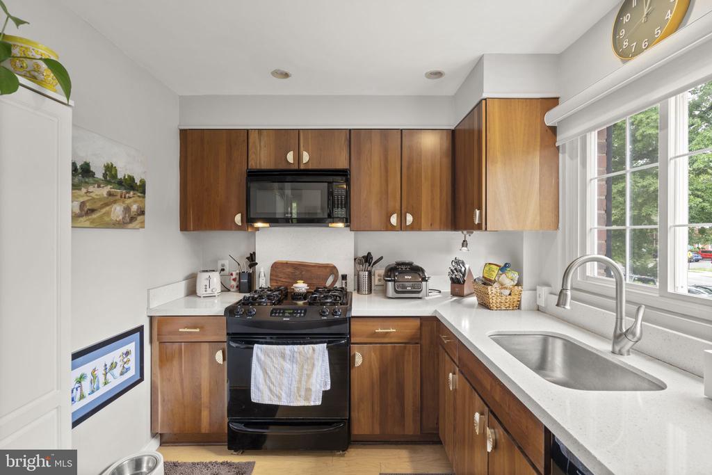 3408 MARTHA CUSTIS DRIVE