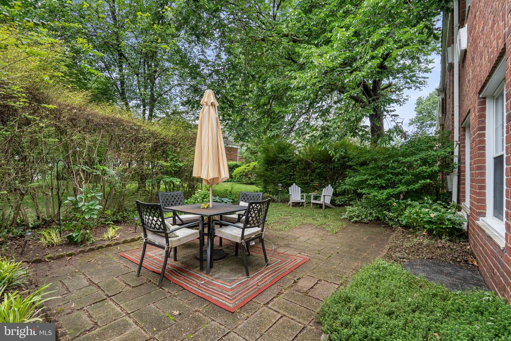 3408 MARTHA CUSTIS DRIVE