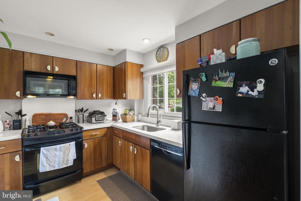 3408 MARTHA CUSTIS DRIVE