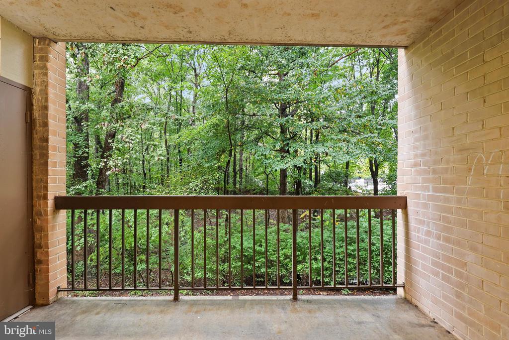 1656 PARKCREST CIRCLE 200