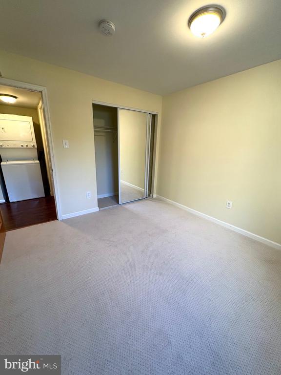1659 PARKCREST CIRCLE 100
