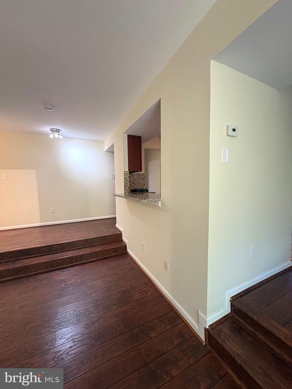 1659 PARKCREST CIRCLE 100