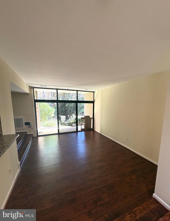 1659 PARKCREST CIRCLE 100