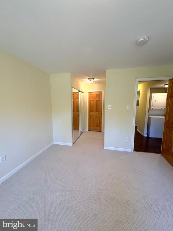 1659 PARKCREST CIRCLE 100