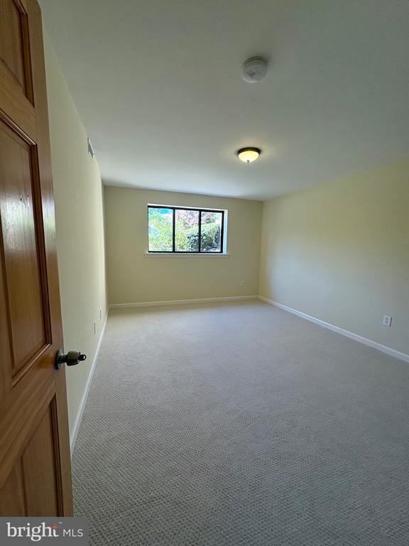 1659 PARKCREST CIRCLE 100