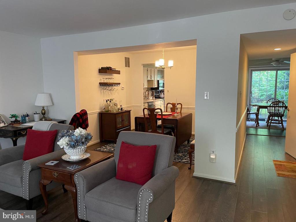2182 GREENKEEPERS COURT