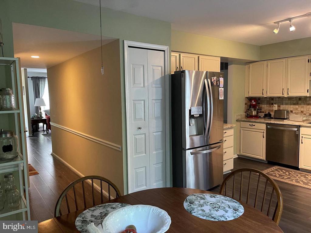 2182 GREENKEEPERS COURT