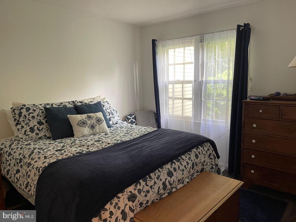 2182 GREENKEEPERS COURT
