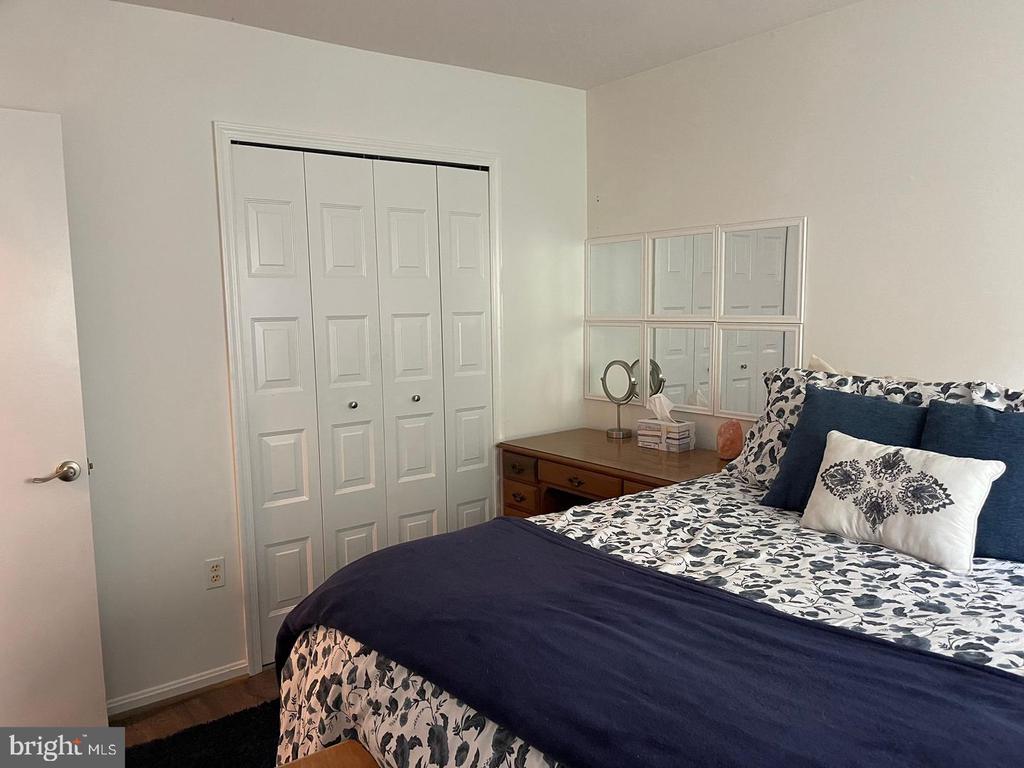 2182 GREENKEEPERS COURT