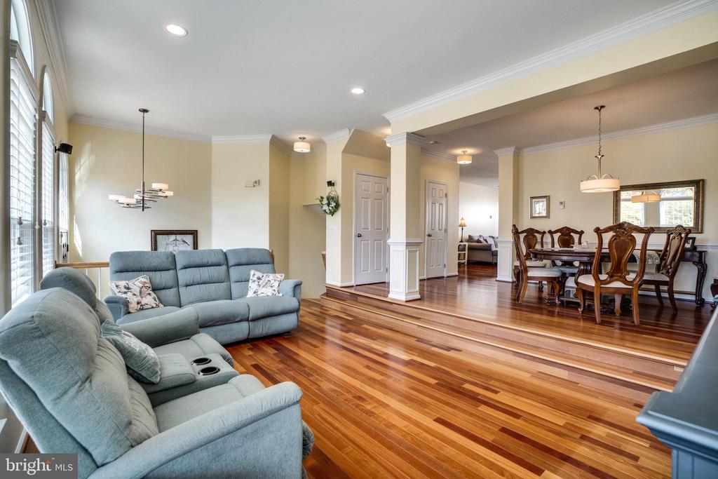 21292 VICTORIAS CROSS TERRACE