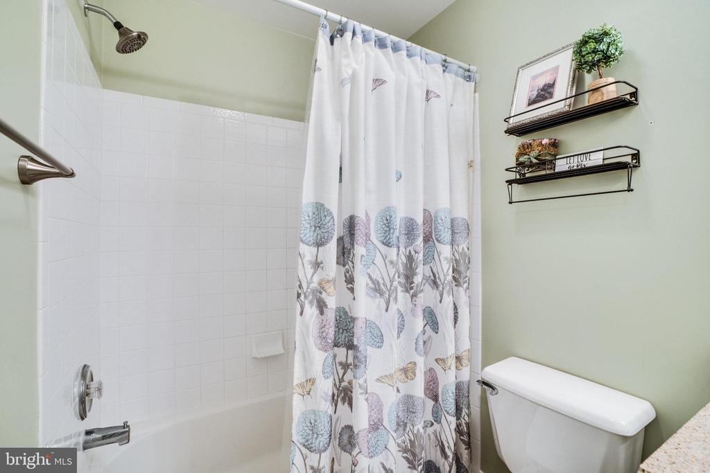 21292 VICTORIAS CROSS TERRACE