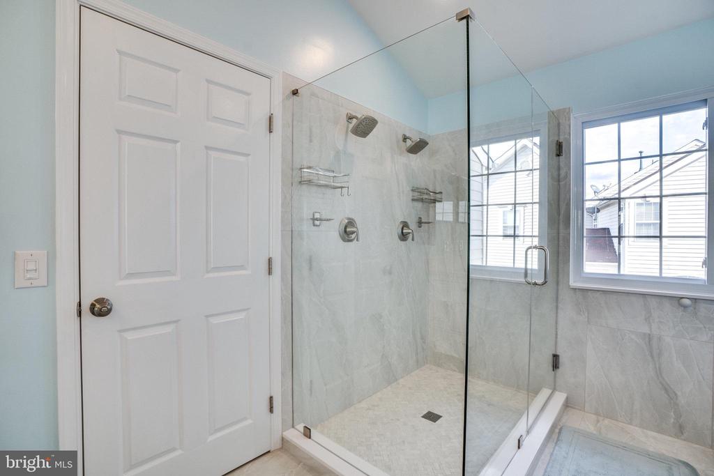 21292 VICTORIAS CROSS TERRACE