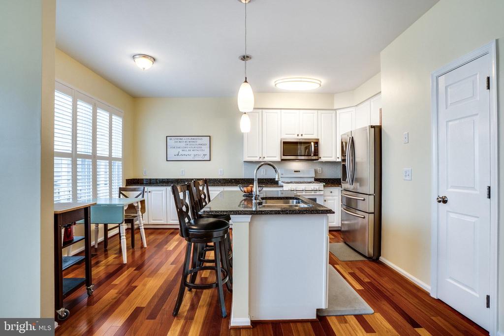 21292 VICTORIAS CROSS TERRACE