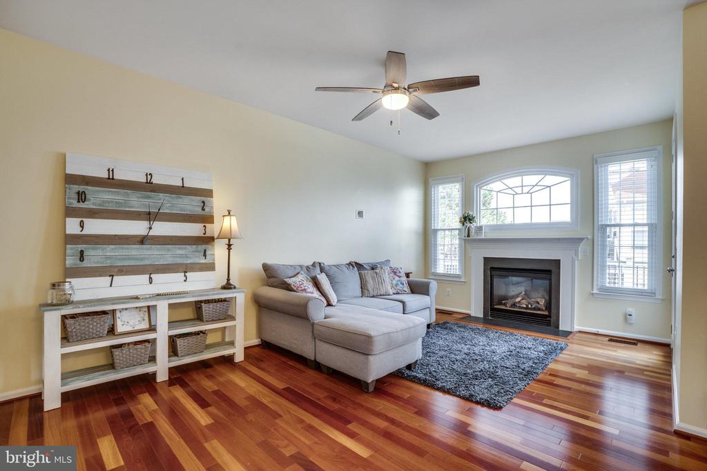 21292 VICTORIAS CROSS TERRACE