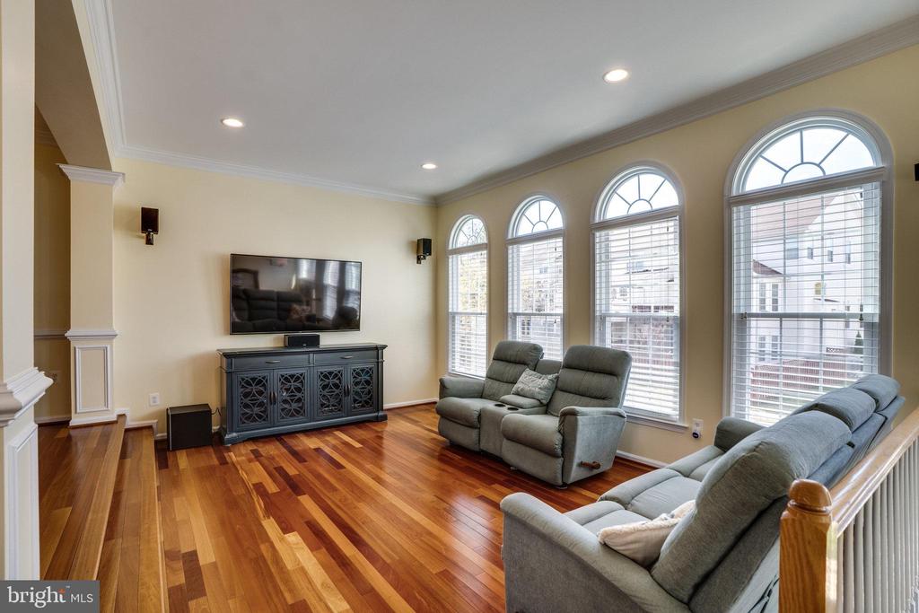 21292 VICTORIAS CROSS TERRACE