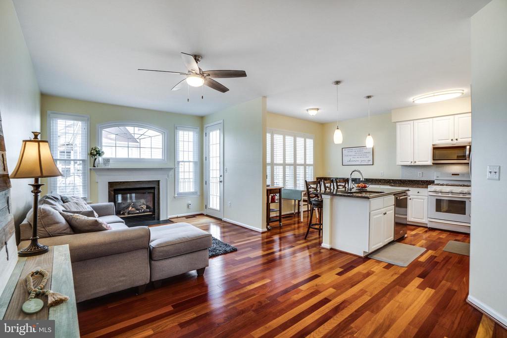 21292 VICTORIAS CROSS TERRACE