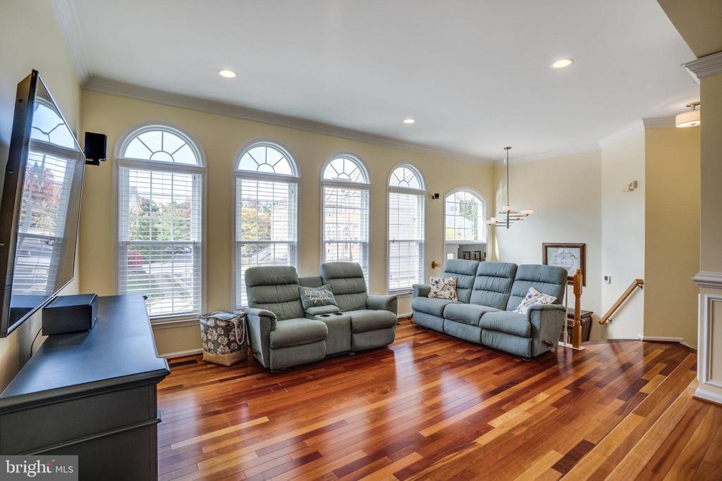 21292 VICTORIAS CROSS TERRACE