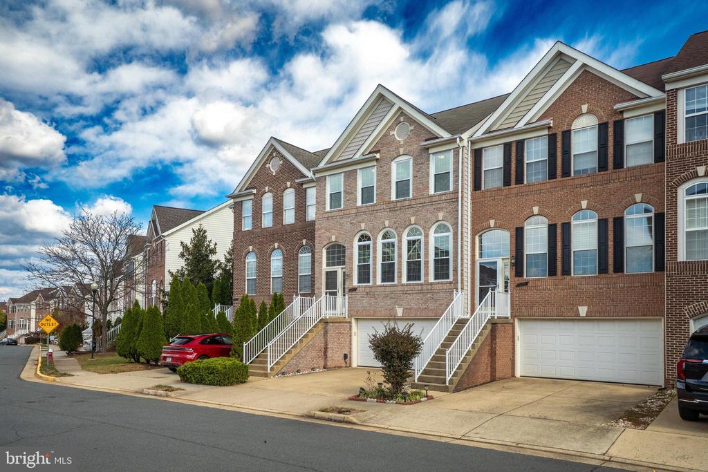 21292 VICTORIAS CROSS TERRACE