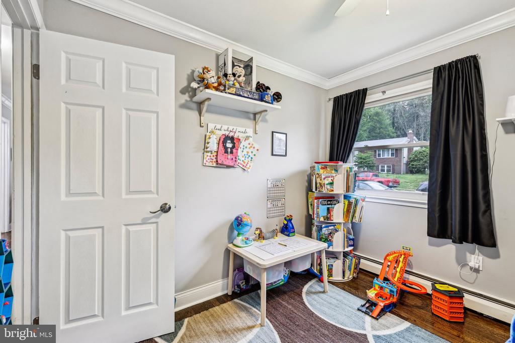 13616 KERRYDALE ROAD