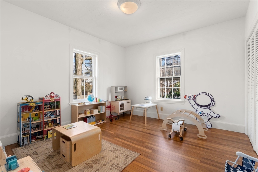 3 Bobolink Rd