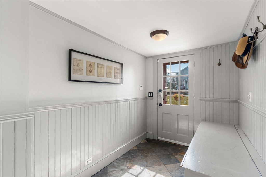 3 Bobolink Rd
