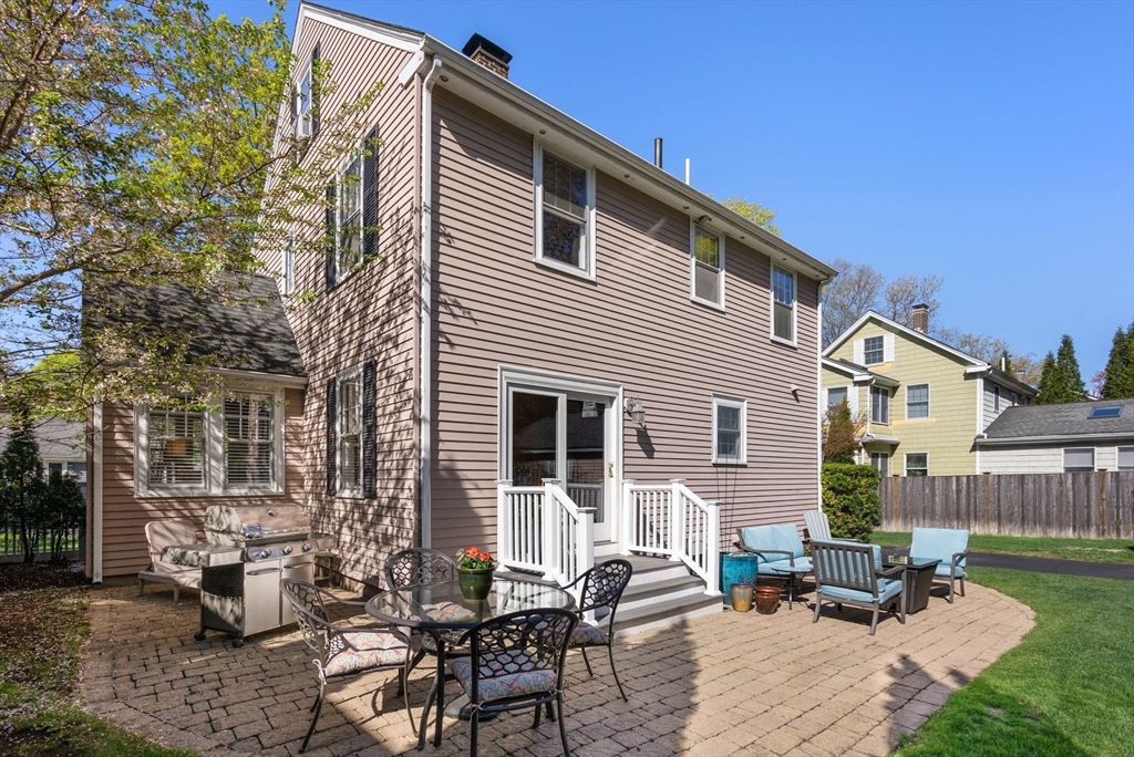 241 Weston Rd