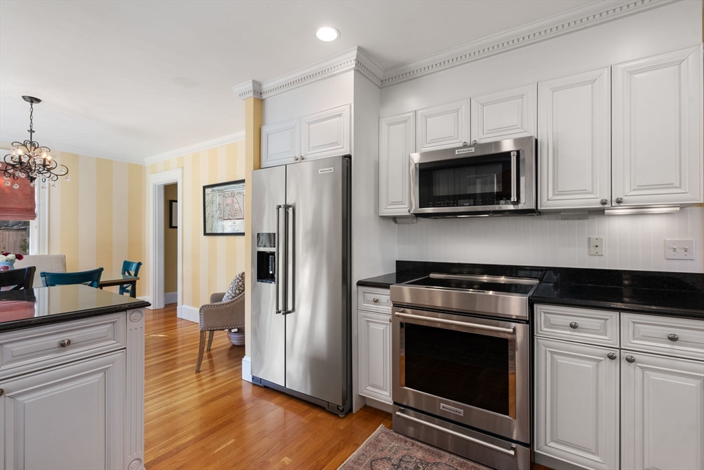 241 Weston Rd