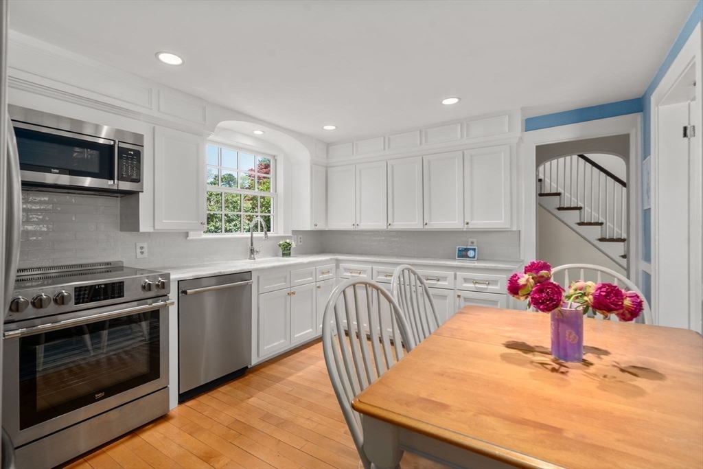 15 Lafayette Cir