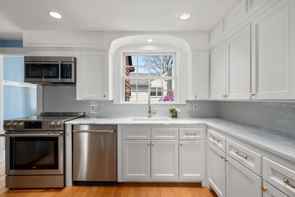 15 Lafayette Cir