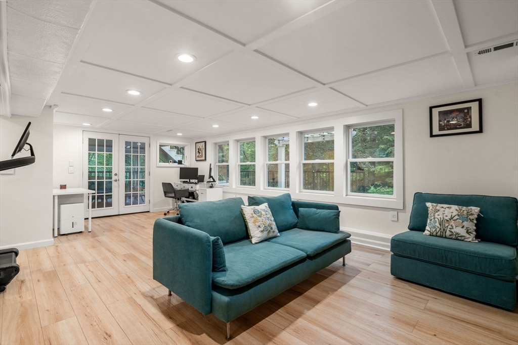 33 Philemon Whale Lane