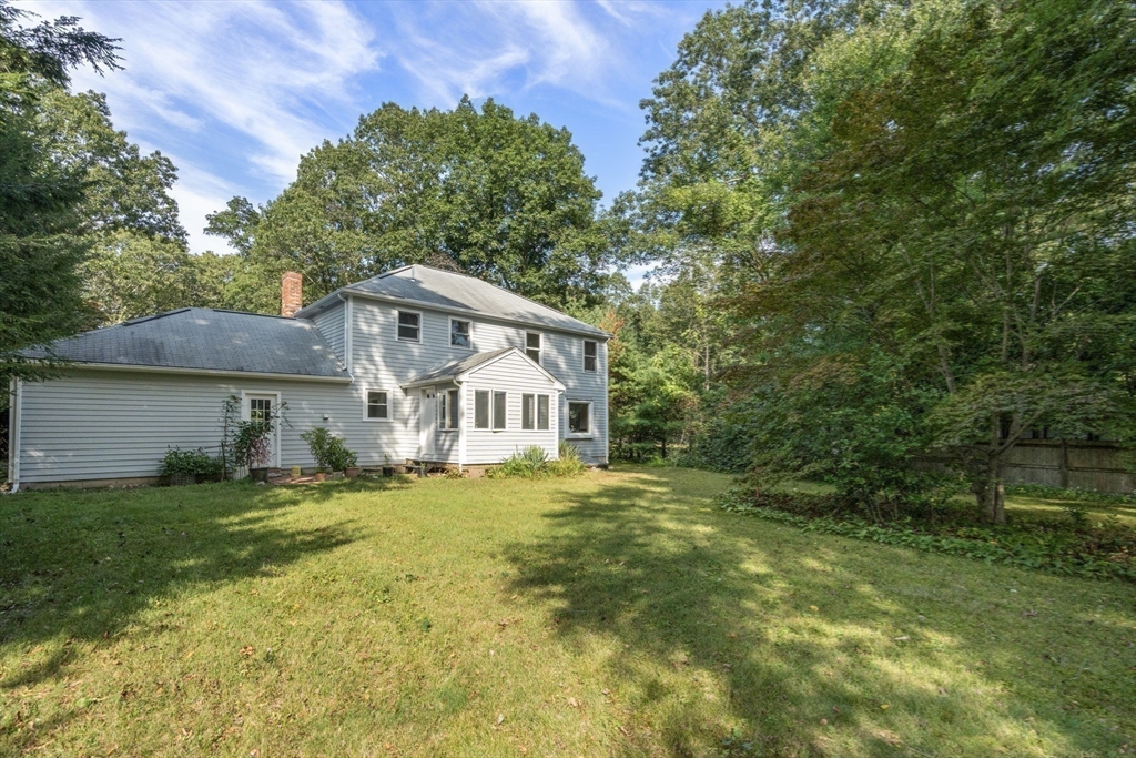 28 Knollwood Ln