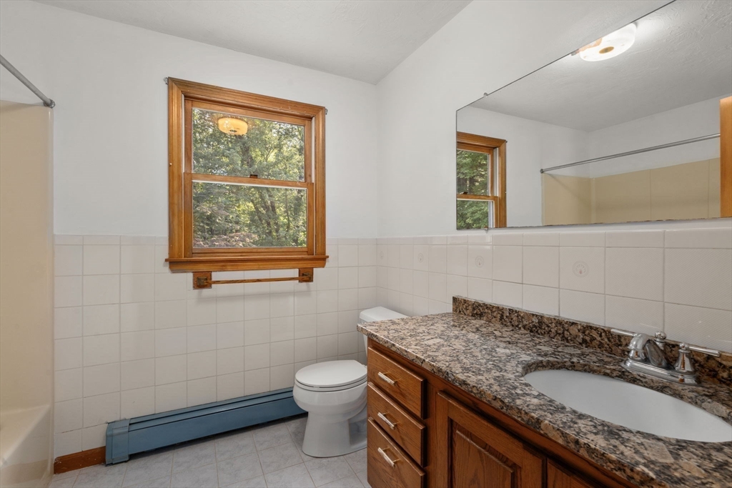 28 Knollwood Ln