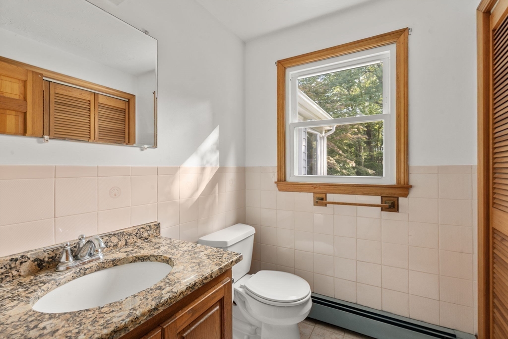 28 Knollwood Ln