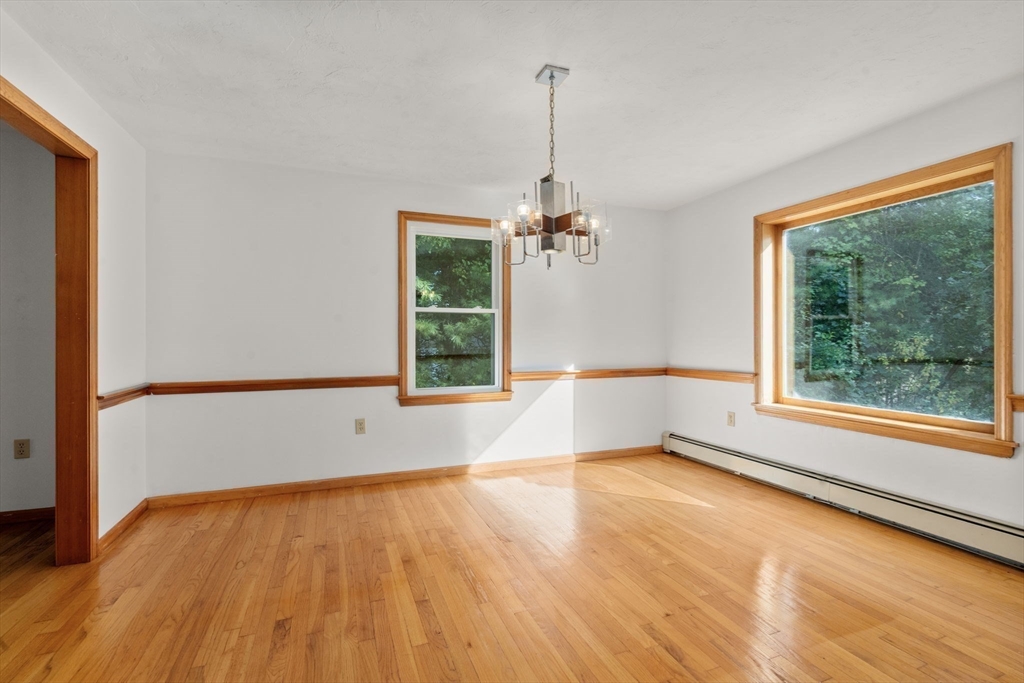 28 Knollwood Ln