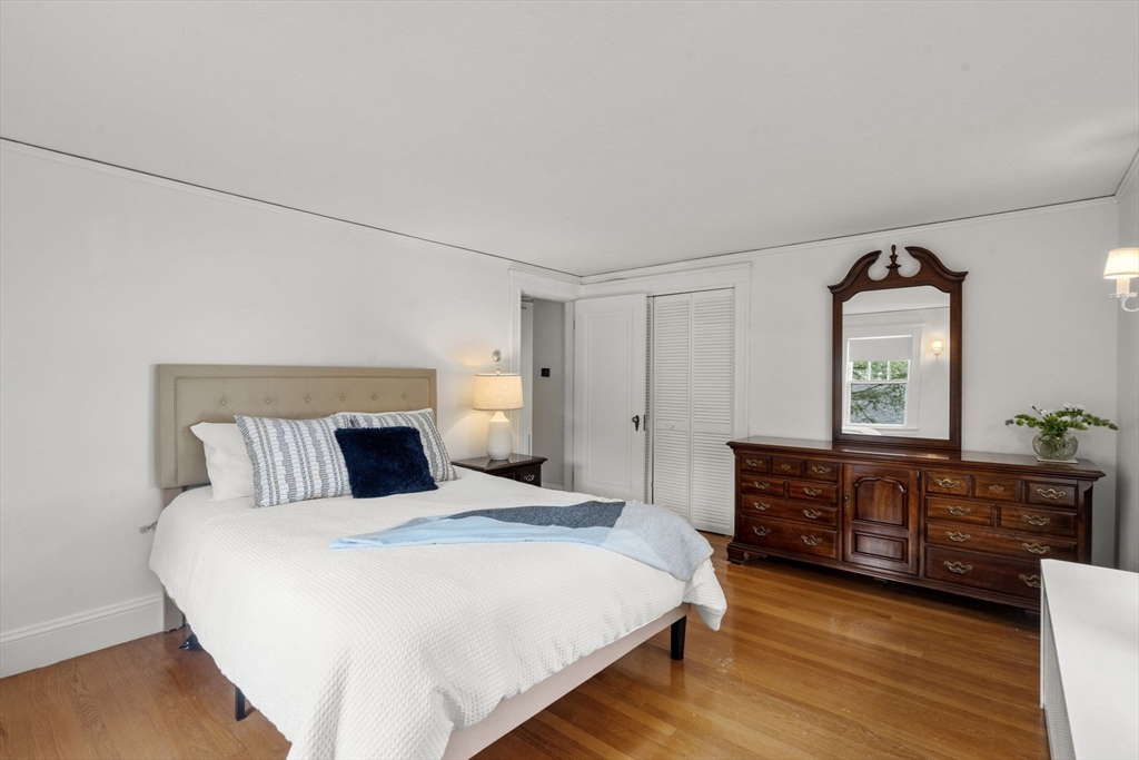 14 Lasalle Rd