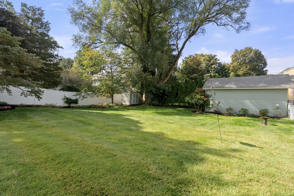 14 Lasalle Rd