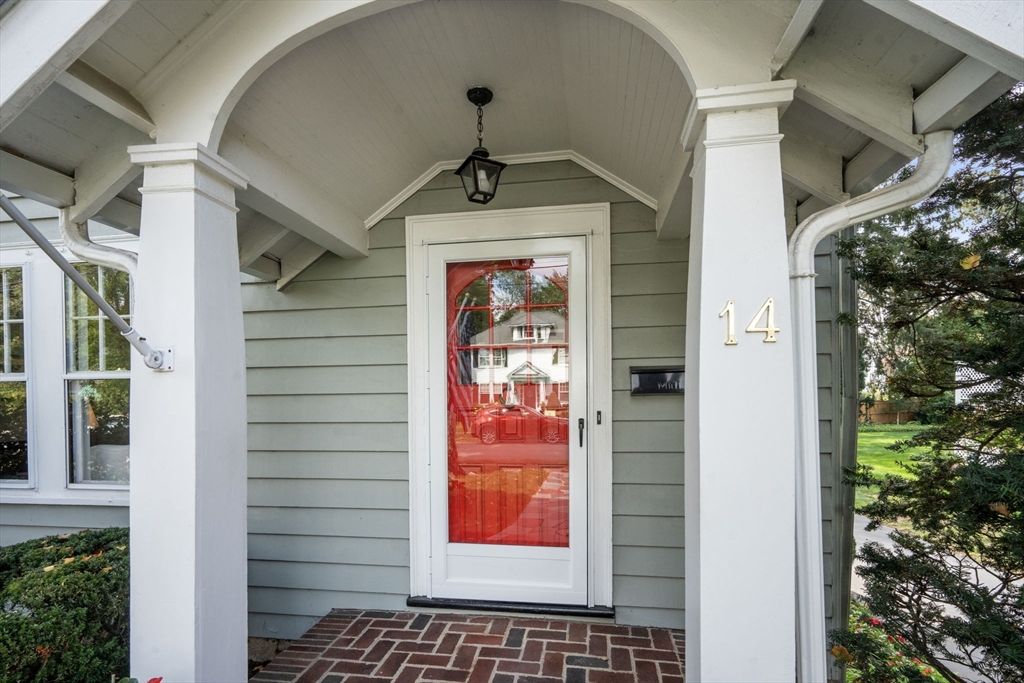 14 Lasalle Rd