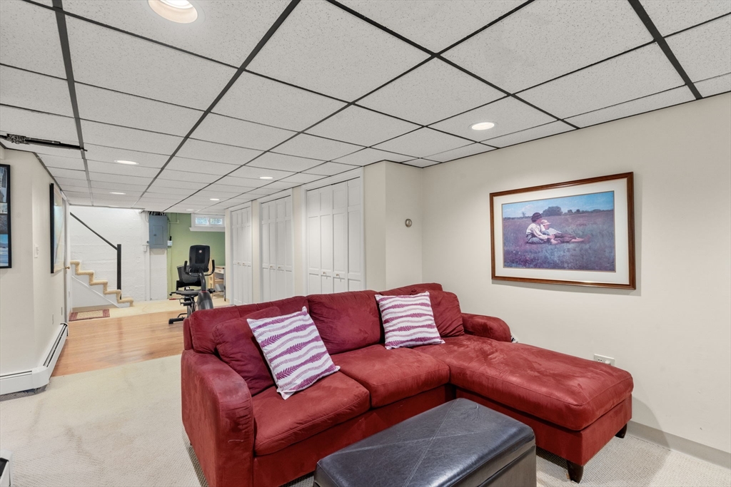 14 Lasalle Rd