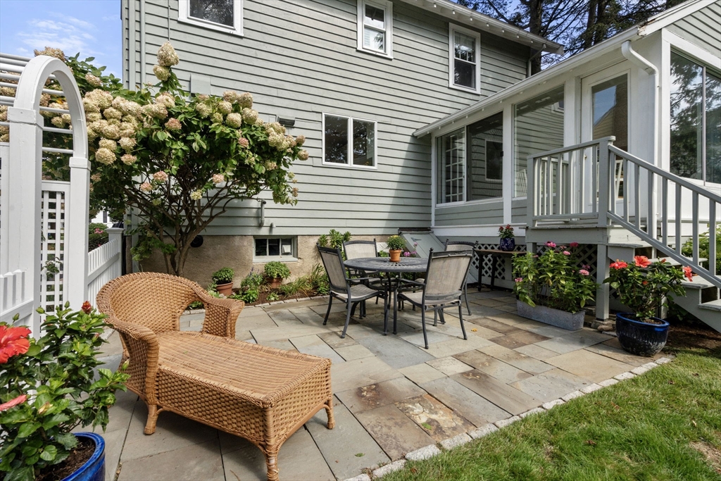 14 Lasalle Rd