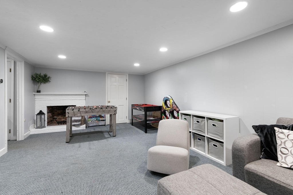 25 Cedar Hill Rd